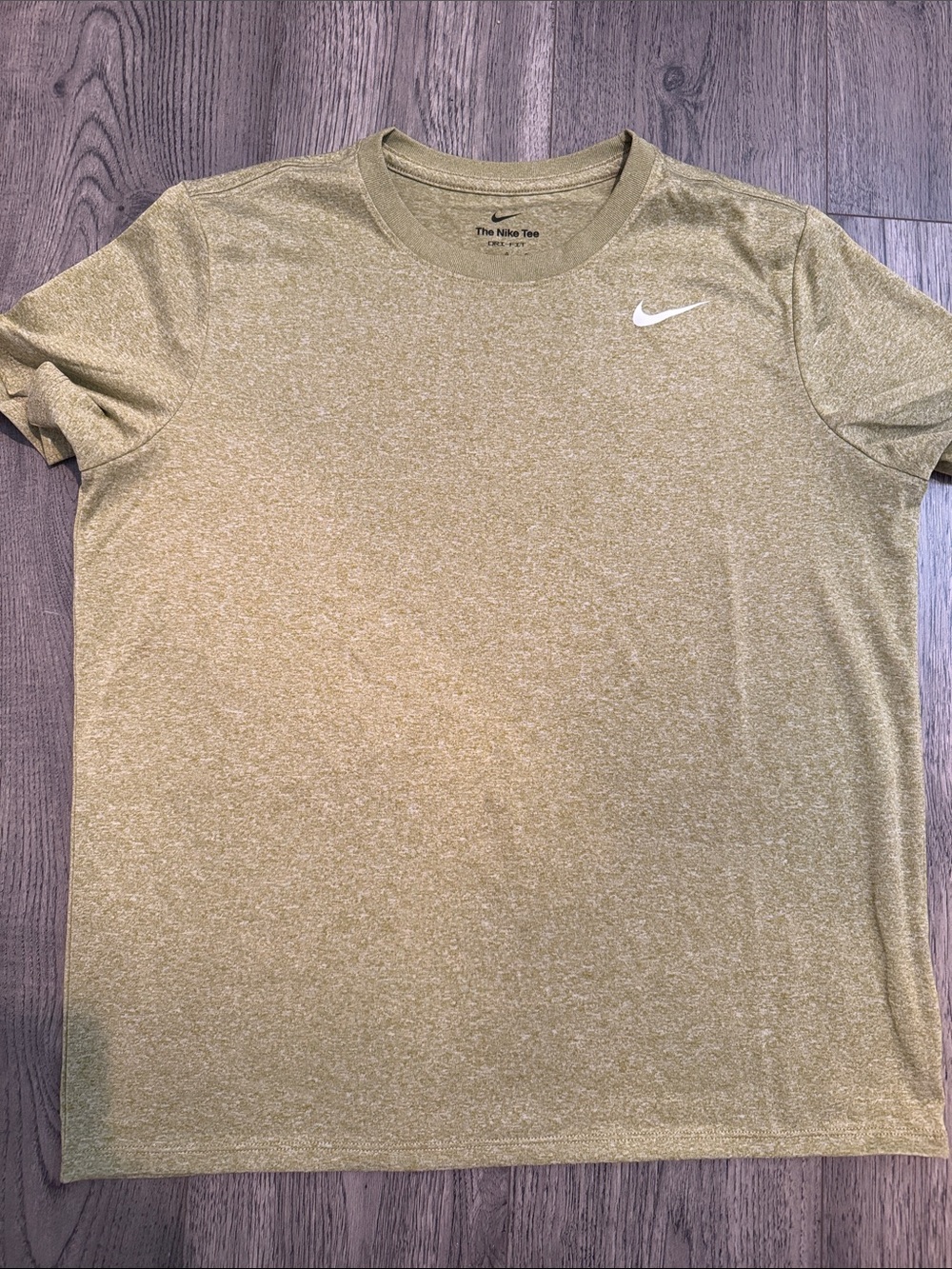 Nike Short-Sleeve Performance Tee in Olive Green